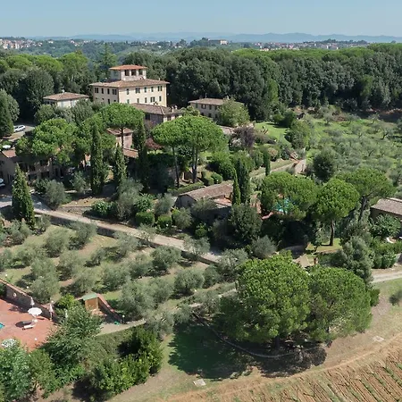 In With Pool And Tuscan Views Semesterbostad *