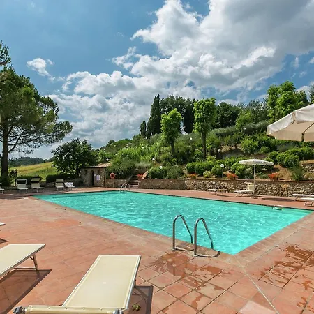 In With Pool And Tuscan Views Semesterbostad